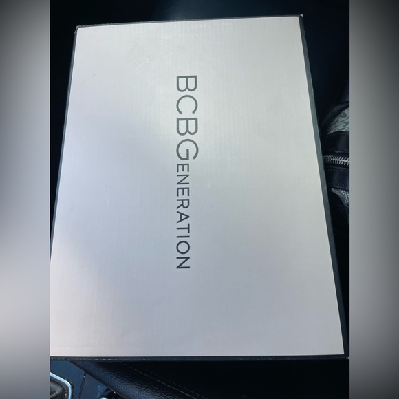 High Heels - Picture 2 of 2